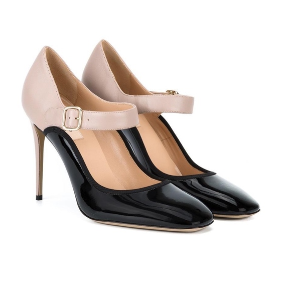 Valentino Garavani Shoes - Valentino Garavani Mary Jane Pump